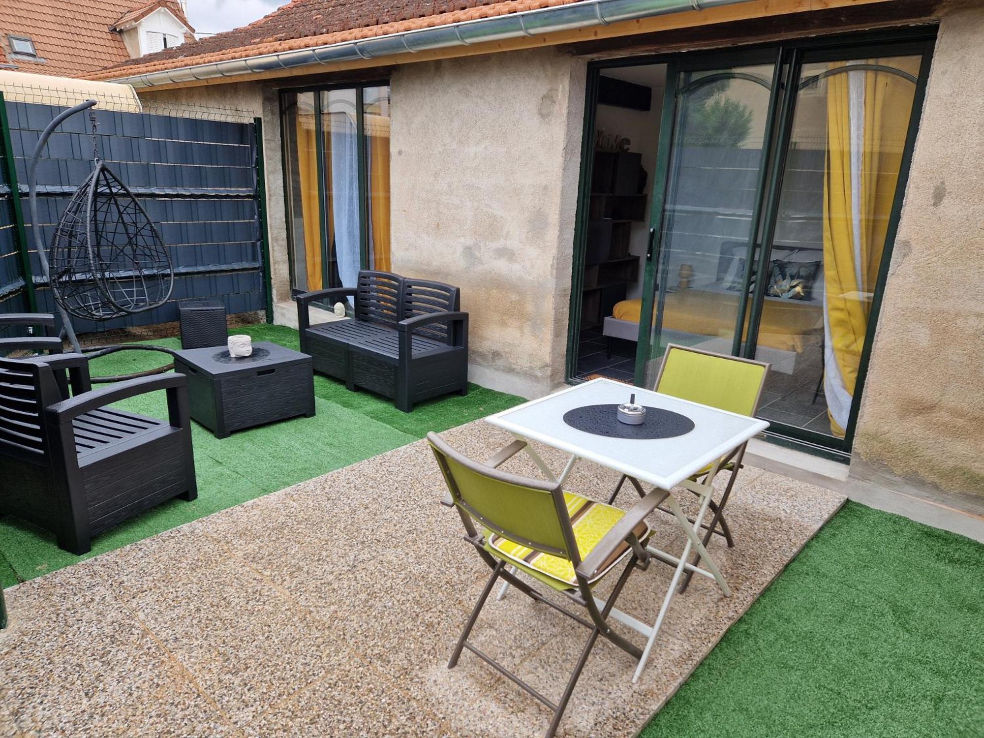 Grand Studio 2 Personnes Saint-Amand-Mont-Rond Buitenkant foto